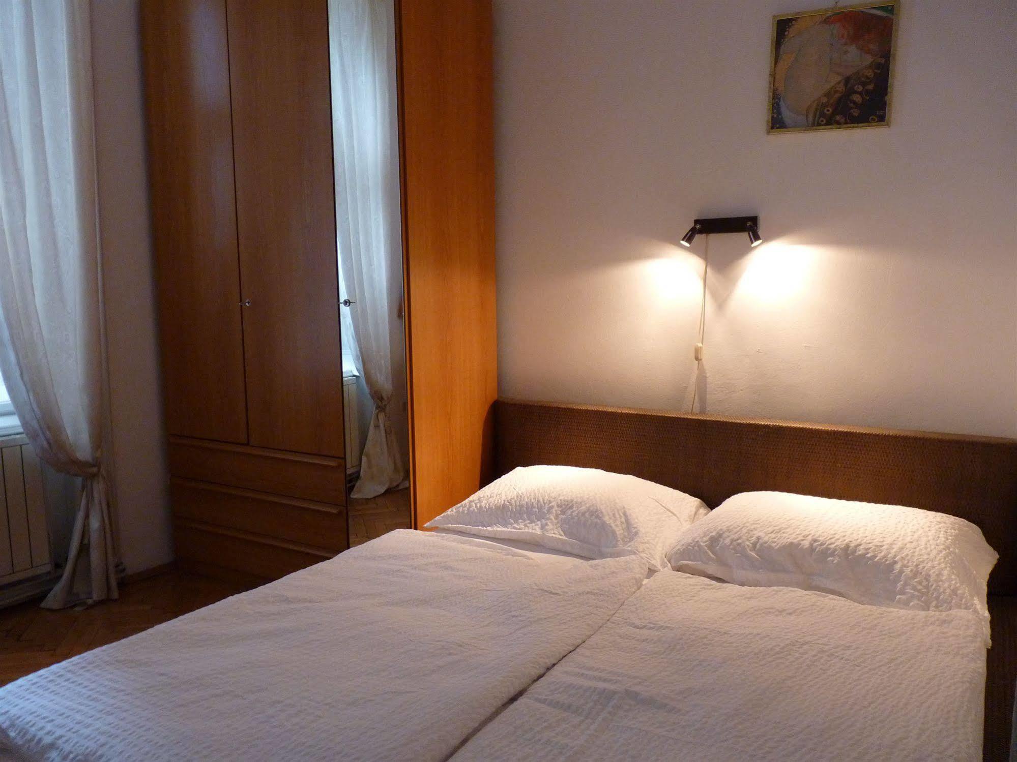 Lumes - Self Check In Pensjonat 4*